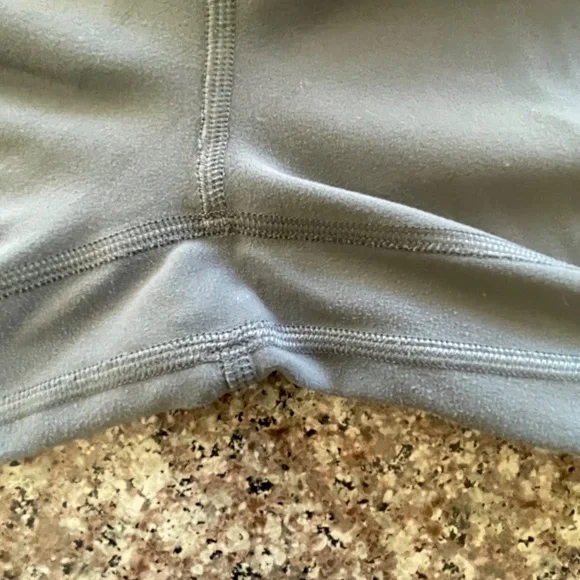Lululemon Align Leggings  26” inseam  size 8  grey/blue color - Picture 2 of 10